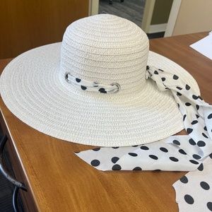 NEVER WORN Straw Hat With Silk Polka Dot Sash